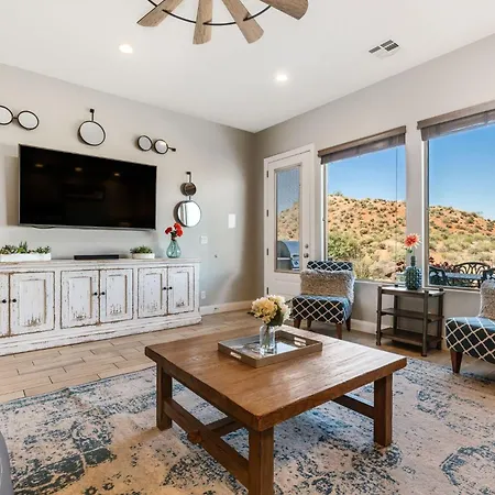 Views Over Coral Canyon Townhouse